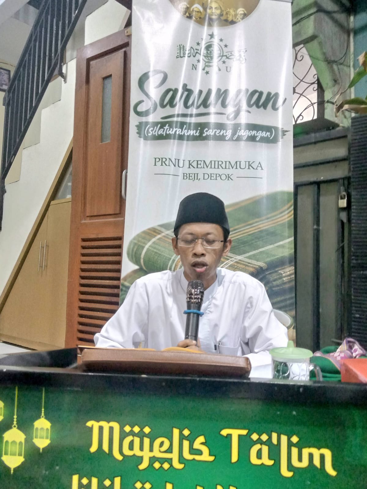 Menjaga Sanad Ilmu di Akhir Zaman: Intisari Ngaji "Sarungan" PRNU Kemirimuka
